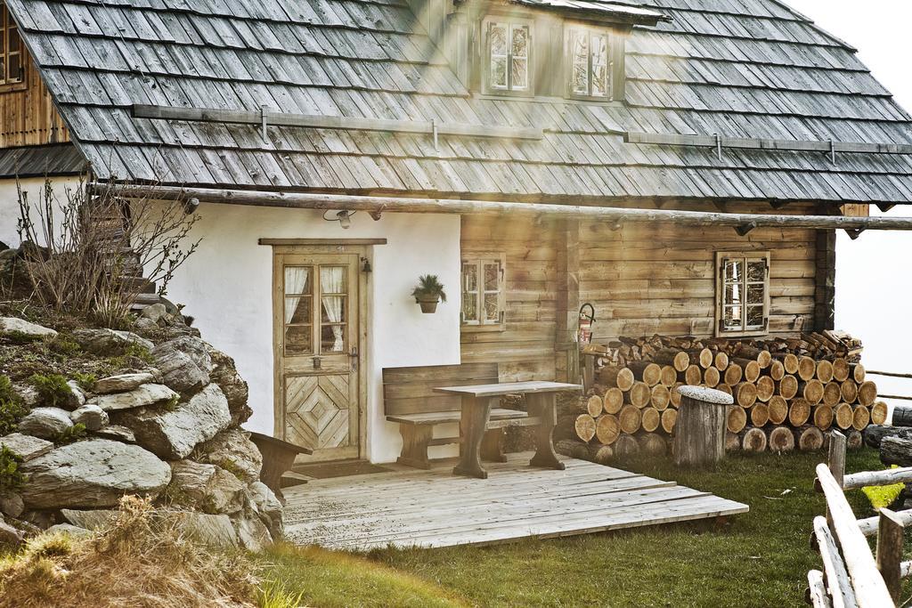 Almdorf Seinerzeit Hotel Wiedweg ภายนอก รูปภาพ