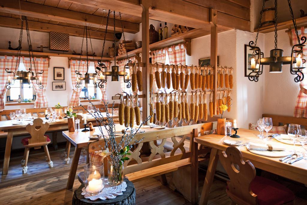 Almdorf Seinerzeit Hotel Wiedweg ภายนอก รูปภาพ