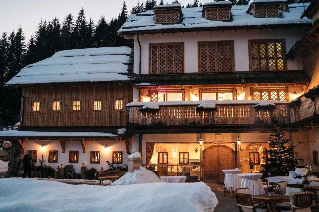 Almdorf Seinerzeit Hotel Wiedweg ภายนอก รูปภาพ
