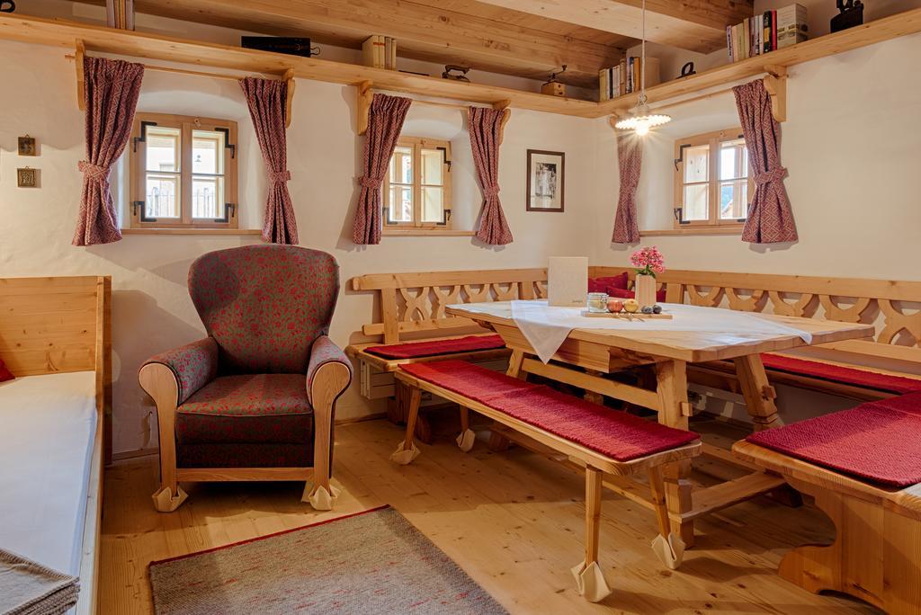 Almdorf Seinerzeit Hotel Wiedweg ภายนอก รูปภาพ