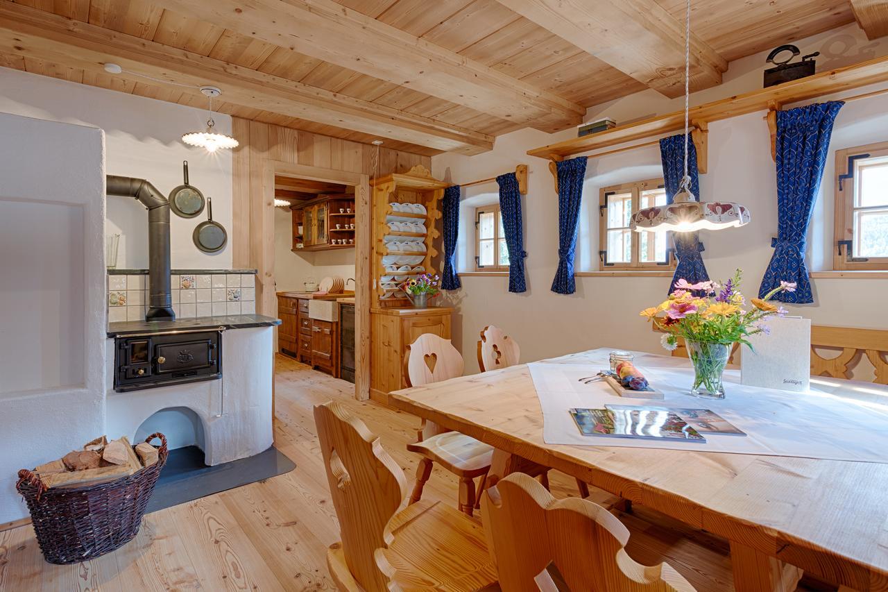 Almdorf Seinerzeit Hotel Wiedweg ภายนอก รูปภาพ