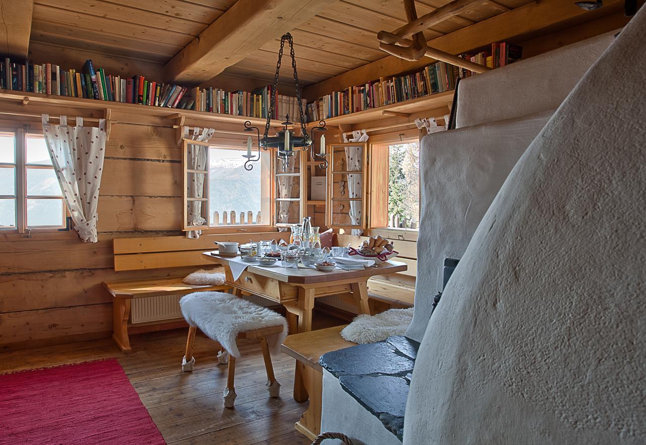 Almdorf Seinerzeit Hotel Wiedweg ภายนอก รูปภาพ