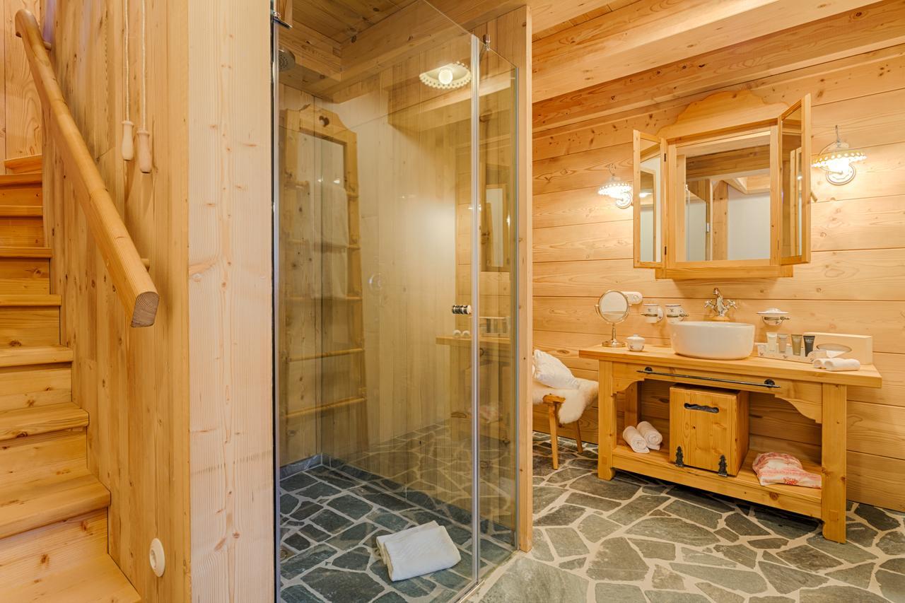 Almdorf Seinerzeit Hotel Wiedweg ภายนอก รูปภาพ