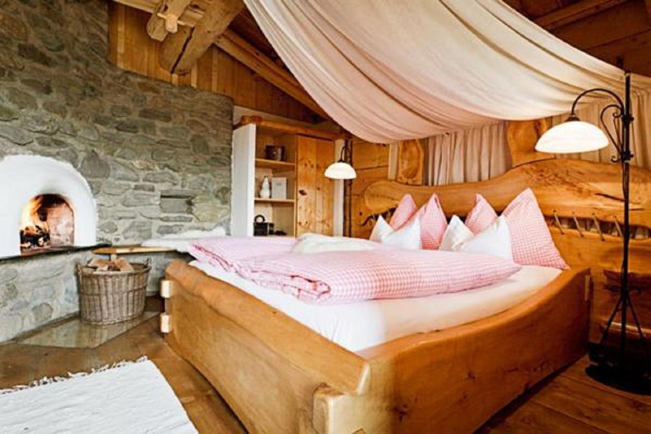 Almdorf Seinerzeit Hotel Wiedweg ภายนอก รูปภาพ