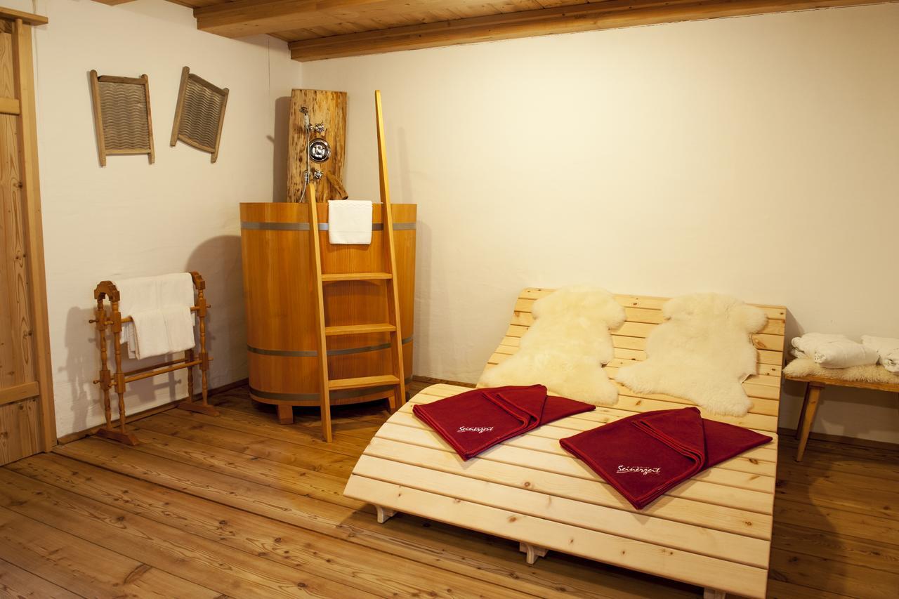 Almdorf Seinerzeit Hotel Wiedweg ภายนอก รูปภาพ