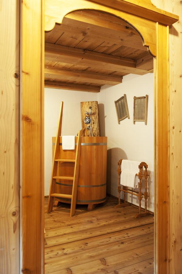 Almdorf Seinerzeit Hotel Wiedweg ภายนอก รูปภาพ