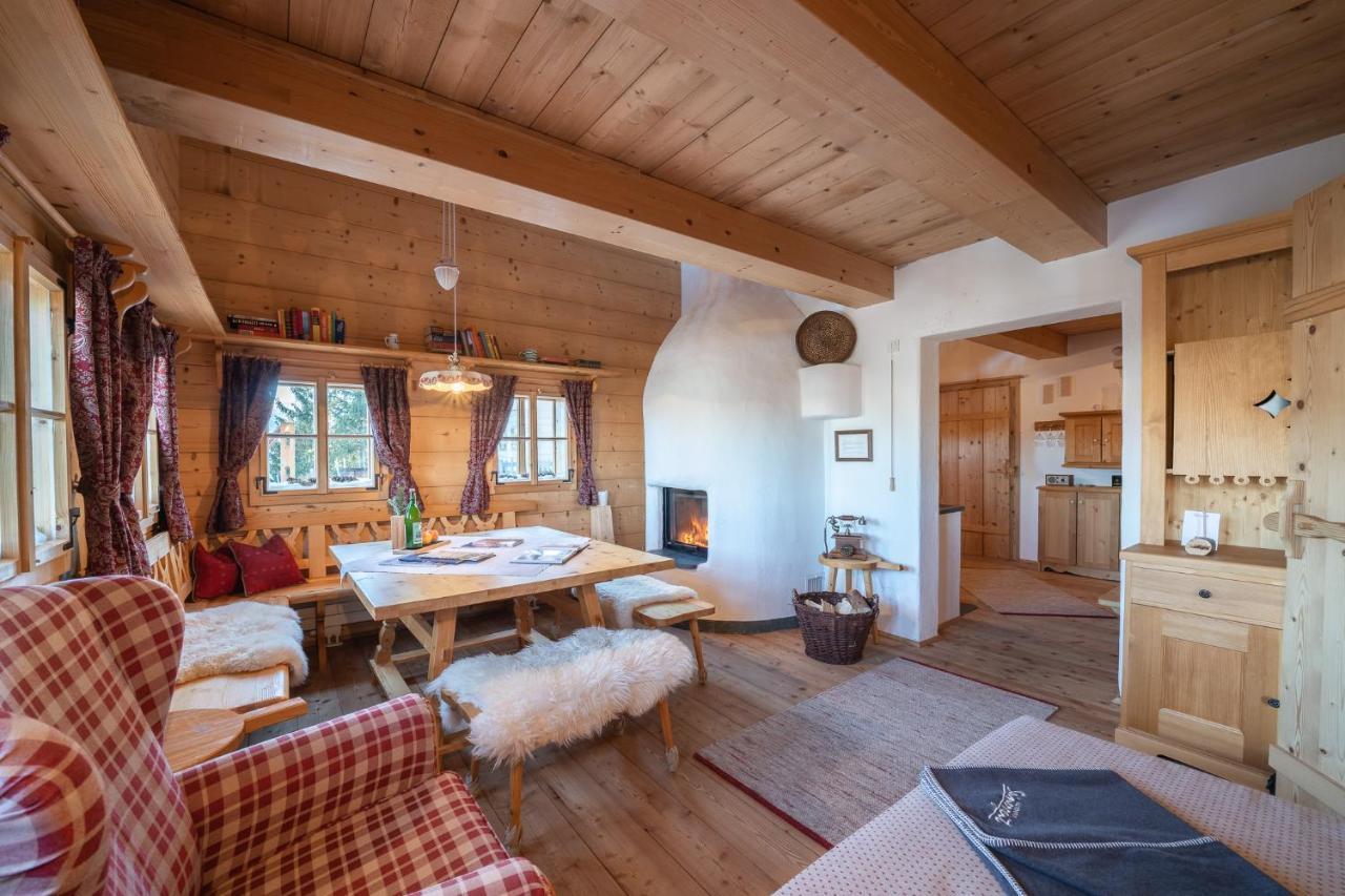 Almdorf Seinerzeit Hotel Wiedweg ภายนอก รูปภาพ
